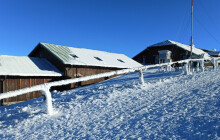 Nejvíc sněhu je na Šeráku. A sněhové pokrývky přibývá