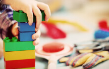 Rodinný koutek na úřadě? Jeseník plánuje místnost pro rodiny s dětmi