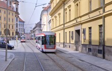 Rozmohl se tu takový nešvar. Řidiči v centru objíždějí tramvaje
