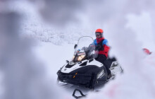 Kolaps na Dolní Moravě. Kvůli vichřici nemohl přistát vrtulník se záchranáři