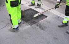 Máte defekt kvůli nerovnosti, výmolu nebo výtluku? Pojištění ŘSD hradí škody