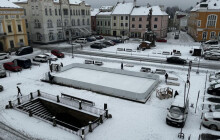 V Litovli už se bruslí. Nové kluziště láká na vstup zdarma