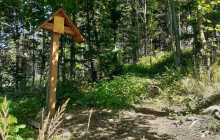 Křížová cesta teď patří městu. Manželé darovali Jeseníku kříže za 80 tisíc