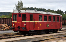 Hurvínek zpět na kolejích. Kdy projede historický motoráček Olomoucí?