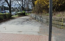 Tragická nehoda v Olomouci. Mrtvý cyklista byl nalezen na chodníku