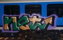 Vlak jako omalovánka. Vandal poškodil soupravu