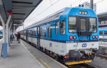 Srážka vlaku s autem se obešla bez zranění