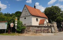 Letní výlety: Boušín vám učaruje, poklidem i příběhem o zázračném uzdravení