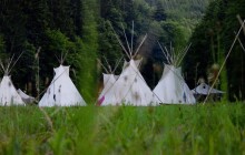 Vedeme poprvé a učíme se spolu fungovat, říká vedoucí tábora. Se skauty jsme strávili den