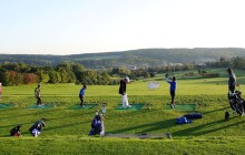 Golf má mnoho kouzel. V Golf Resortu Olomouc nabízí začátečnické lekce