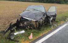 Zatáčka a smyk. Při srážce dvou aut ve Štěpánově se zranili 4 lidé