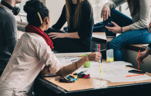 Na bezplatné obědy dosáhnou i žáci středních škol. Kraj rozšiřuje projekt Obědy do škol