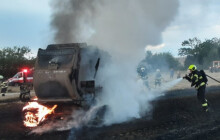 Od lisů na slámu chytla i pole. Hasiči zasahovali na Jesenicku i Olomoucku