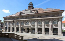 Muzeum nabízí komentované prohlídky, návštěvníci se přenesou i do Tibetu