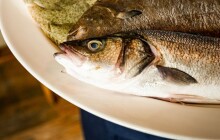 Lobster nabízí humry a čerstvé ryby. Šéfkuchař Pospíšil má s jejich přípravou bohaté zkušenosti.