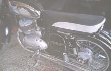 Muž z Prostějovska přišel o dva veterány. Zmizela mu česká Jawa a BMW z roku 1939