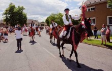 Tradiční hanácká Jízda králů s bohatým programem proběhne v Doloplazech i letos