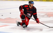 Nové dresy štěstí nepřinesly. Body bere favorit