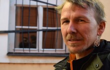 Naši kováři mají ve světě dobré jméno, říká kovář Krátký. Vítěz Hefaistonu učí mladé kováře