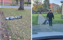 Oběšenec děsil kolemjdoucí. Falešné tělo museli řešit strážníci