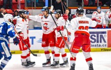 Výhra za cenu zranění, Mora zvítězila nad Kometou