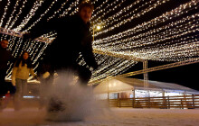 ANKETA: Vánoční kluziště je zpátky. Co na něj říkají bruslaři?