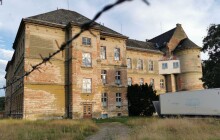 Highlighty týdne: Osud stavby na polských hranicích a rozhovor s provozní psího domova