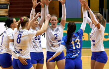 Volejbalistky daly trenéru Drešlovi k narozeninám jasnou výhru nad mistrem z Brna