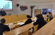 Studenti a studentky ze Zábřehu auta pochopí. Vyšší odborná škola reaguje i na boom elektromobilů