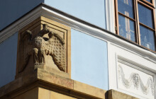 Olomoucká domovní znamení v sobě skrývají zajímavé příběhy. Pojďte nakouknout