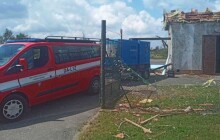 Město Olomouc pomáhá v obcích poničených tornádem. Do obce Hrušky poslalo elektrocentrálu