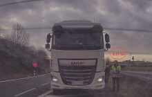 VIDEO: Víc než 3 promile v dechu. Řidiči kamionu hrozí až rok za mřížemi