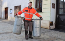 Plastové popelnice místo plechových. Nově budou mít i čip