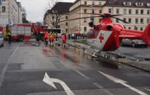 Tragická nehoda cyklistky. Seniorka na elektrokole nepřežila srážku s autem