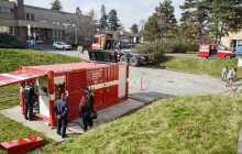 Mobilní elektrocentrála v akci. Hasiči vypomáhali při výpadku energie ve FN Olomouc