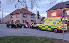 Majitel měl nehodu a nereaguje, ozvalo se na lince 112. Pomáhají mobily, hodinky i auta