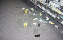 VIDEO: Vloupal se do prodejny elektra. Daleko ale neutekl, večer už jej měla policie