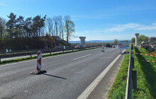 Most je pryč, řidiči na D35 ale pořád projedou jen jedním pruhem