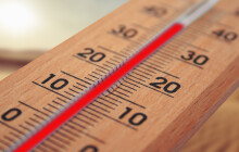 Poslední z rekordně teplých dní. Meteorologové upozorňují na studenou frontu