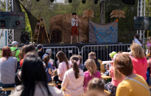 První máj, zábavy a lásky čas! Pestrý program na Korunní pevnůstce vás nadchne