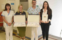 Miminka pohlídají nové monitory dechu. Nemocnice je dostala od nadace