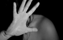 Mladý muž znásilnil v Olomouci náhodnou ženu. Nesmířil se s odmítnutím sexu za peníze