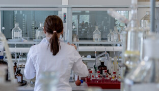 Lékaři varují před nediagnostikovaným HIV. FN Olomouc zve na preventivní akci