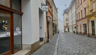 Tvarůžky zase provoní město. Tvarůžková cukrárna se vrací do Olomouce