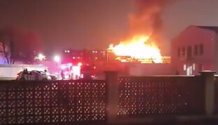 AKTUÁLNĚ: V Olomouci hoří v průmyslové zóně na Šlechtitelů