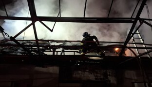 Hasiči likvidovali požáry celou noc