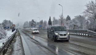 Řidičům v Hranicích se ulevilo. Bělotínská ulice je bez semaforů a omezení