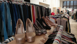 Udržitelnost může být sexy. Do kterých second handů zavítat v Olomouci?