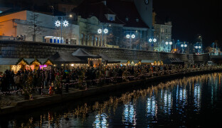 Čtyři víkendy utekly jak voda v Moravě. A Vánoční náplavka nalákala