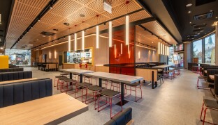 McDonald's je zas o krok blíž zákazníkům. Nová pobočka je první v Přerově